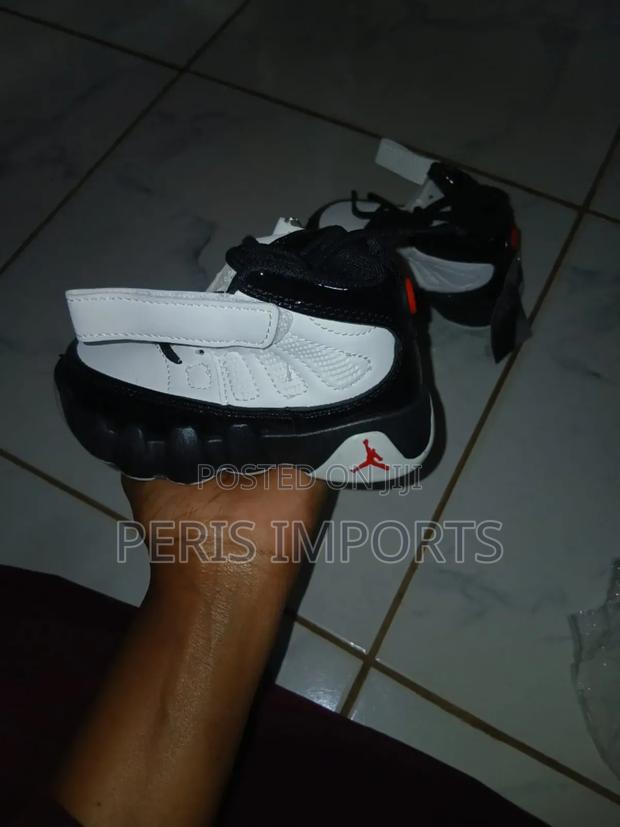 Kids Sneakers Size 28-35 - main view