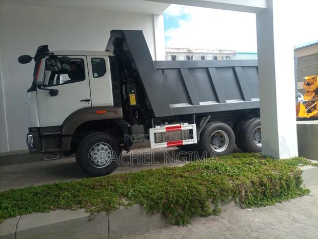 CNHTC Howo 2024 White - thumbnail 4