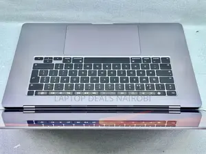 Laptop Apple MacBook Pro 64GB Intel Core I9 SSD 2T