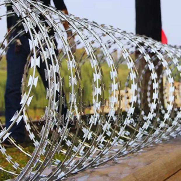 Gi Razor Wire 450mm Diameter by 7.5m - main view