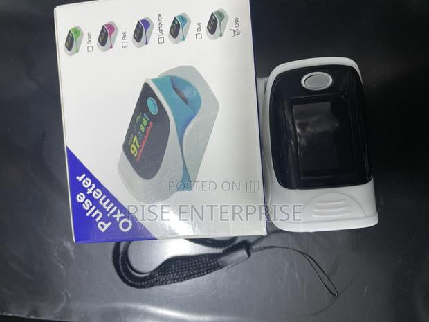 Digital Fingertip Pulse Oximeter