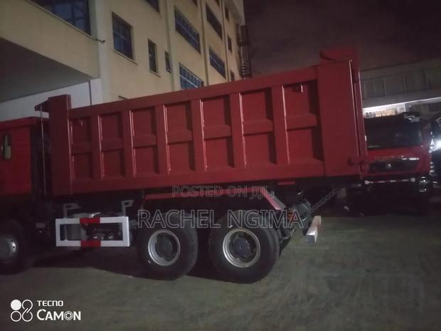 Howo Tx Tipper 336hp 2025 Red - thumbnail 5