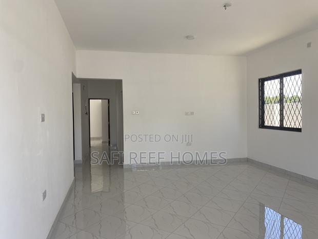 3bdrm Bungalow in Bamburi for sale - thumbnail 5