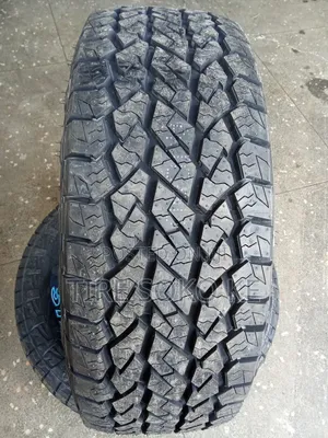 255/70r15 Maxxis Razr At781