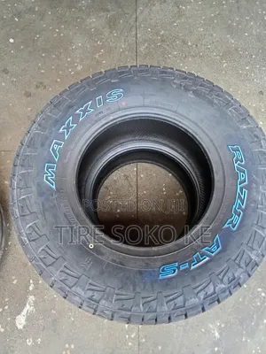 255/70r15 Maxxis Razr At781