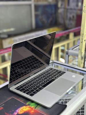 Laptop Apple MacBook Pro 2017 8GB Intel Core I5 SSD 256GB - main view