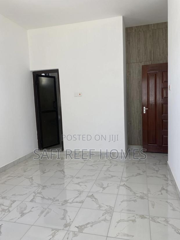 3bdrm Bungalow in Bamburi for sale - thumbnail 14