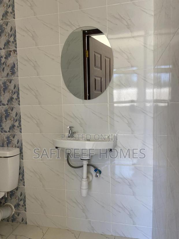 3bdrm Bungalow in Bamburi for sale - thumbnail 18