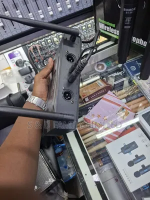Bomge V-440 Wireless Microphone 4 In 1