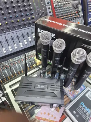 Bomge V-440 Wireless Microphone 4 In 1
