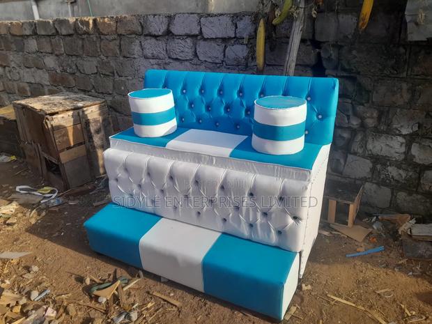 3 Seater White and Blue Pedicure Couch - thumbnail 2