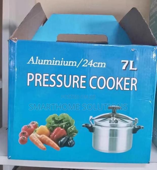 Cook Faster With 7l Manual Pressure Cooker - main view