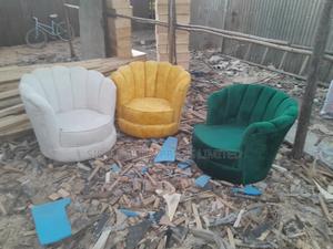 Flower Seat White Green - main view