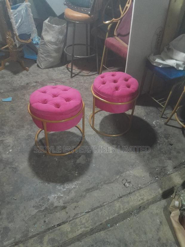 Pedicure Stool - thumbnail 2
