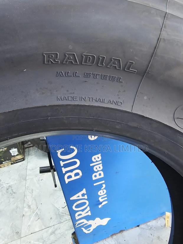 315/80r22.5 Bridgestone Steering Tyre - thumbnail 3