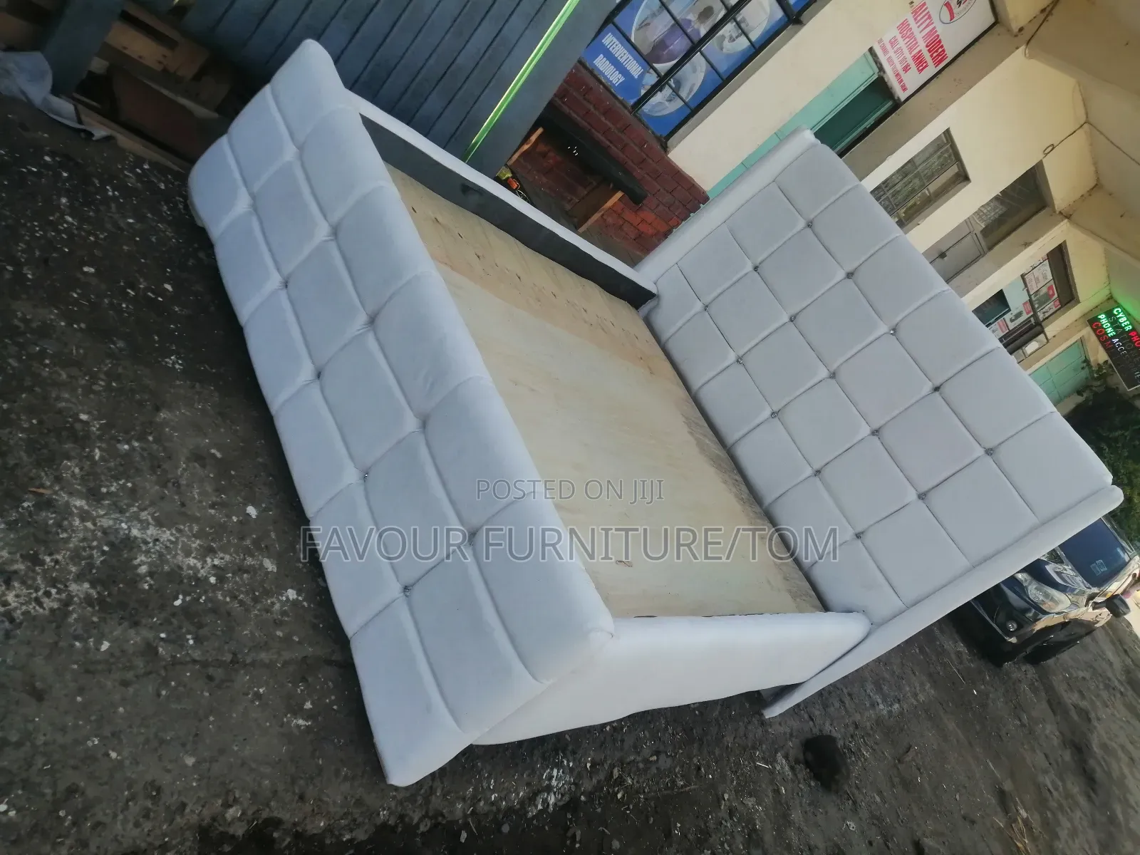 Tufted Chesterfield Beds 5x6