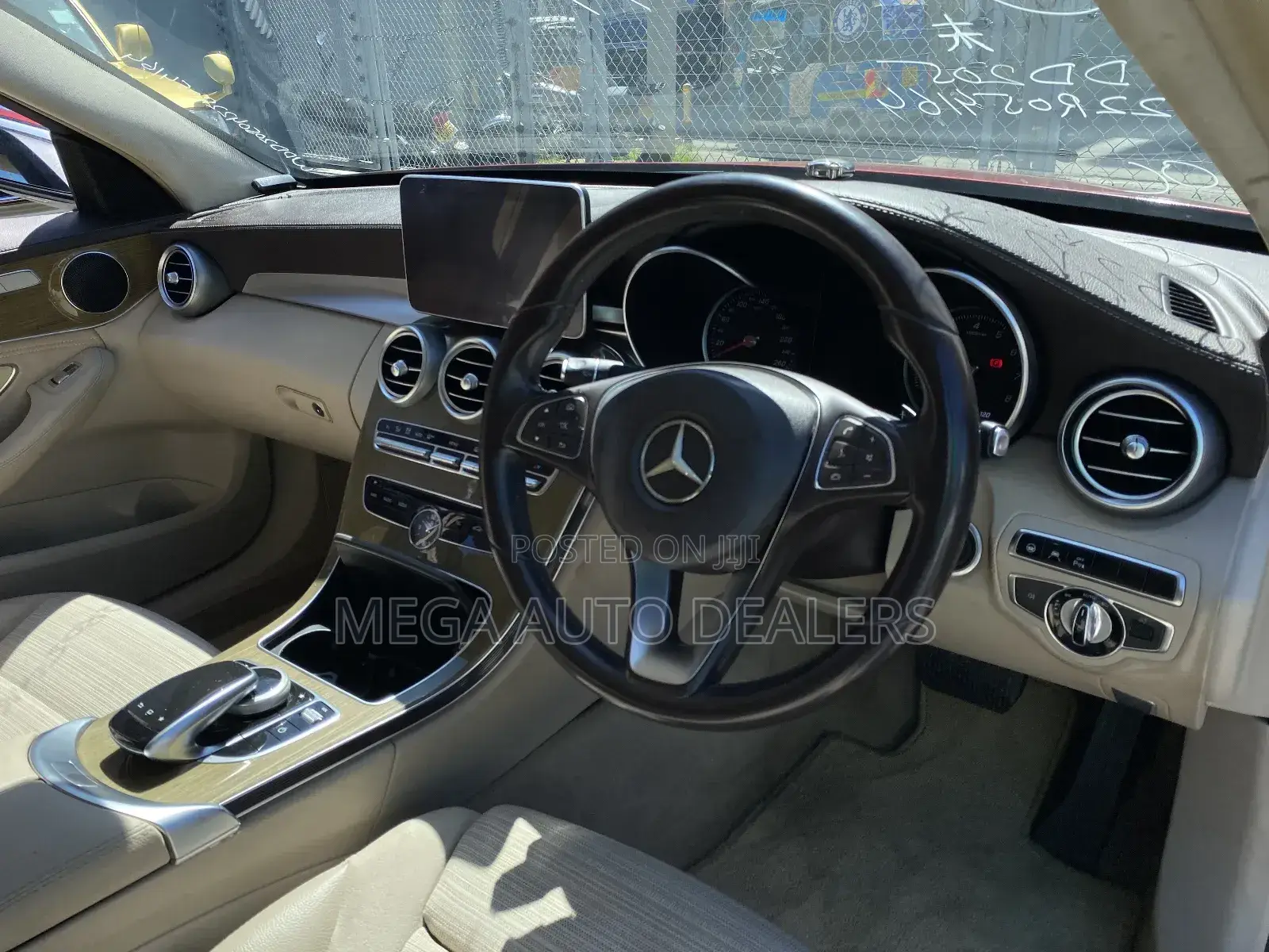 Mercedes-Benz C200 2018 Red