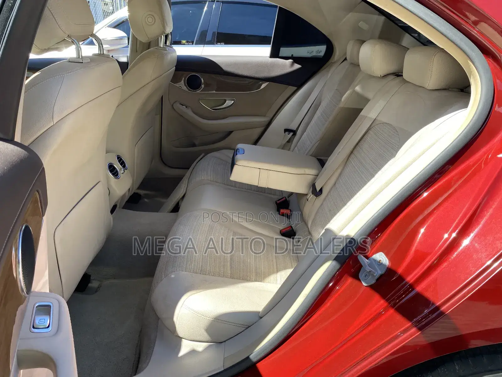 Mercedes-Benz C200 2018 Red