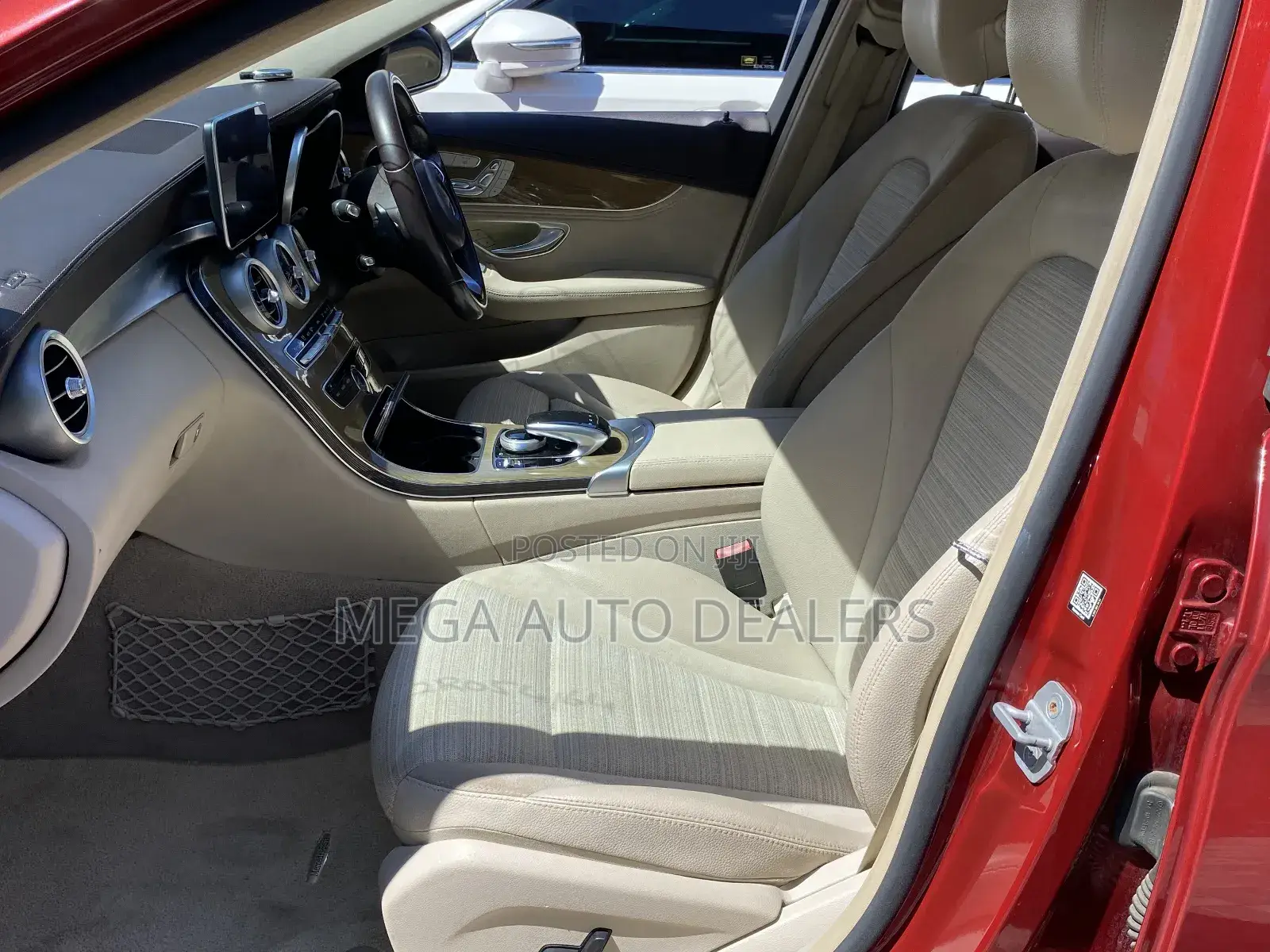 Mercedes-Benz C200 2018 Red