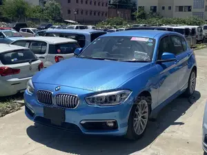 BMW 118i 2018 Teal