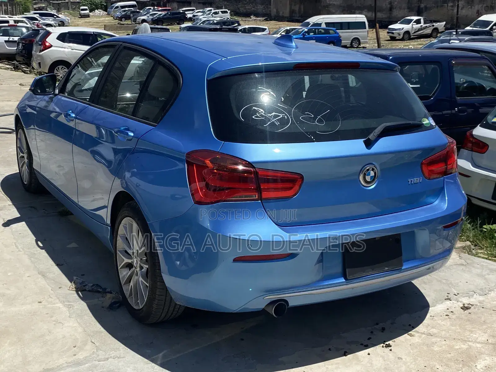 BMW 118i 2018 Teal