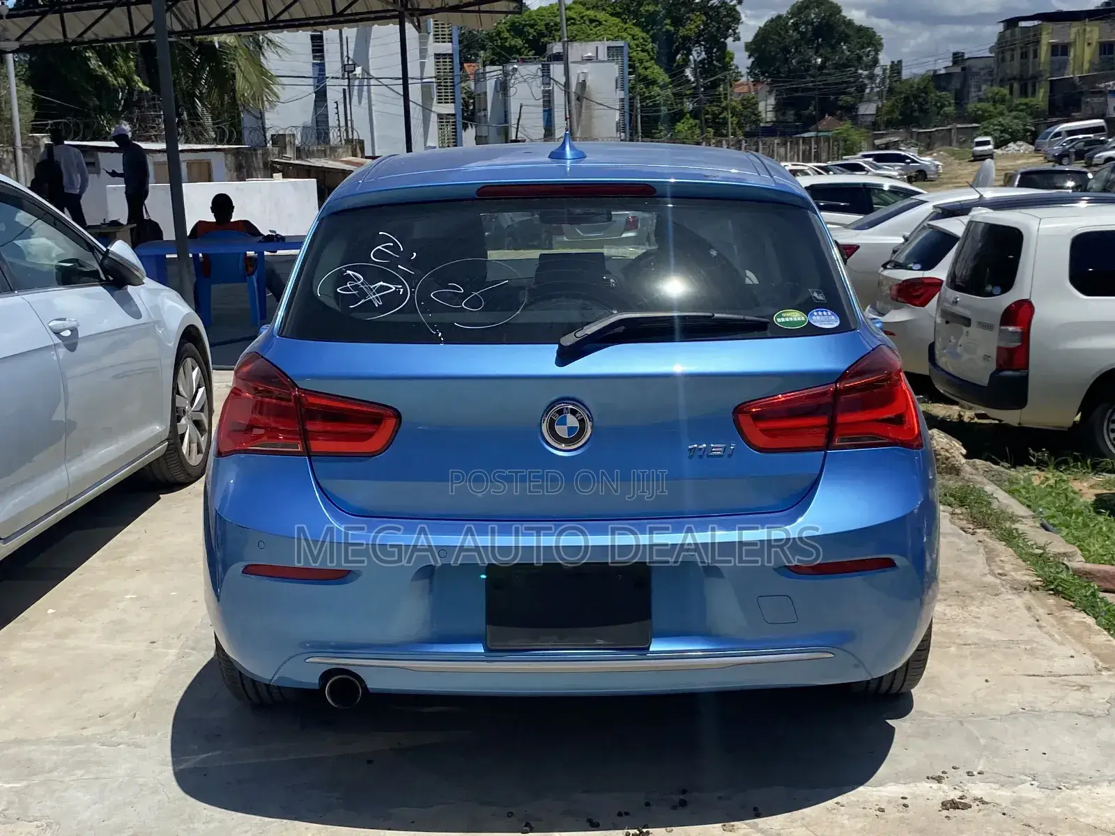 BMW 118i 2018 Teal