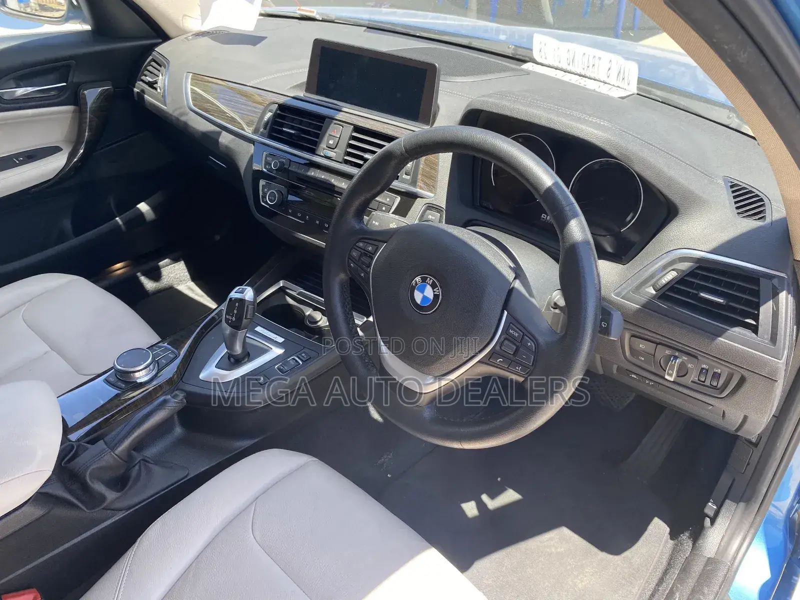 BMW 118i 2018 Teal