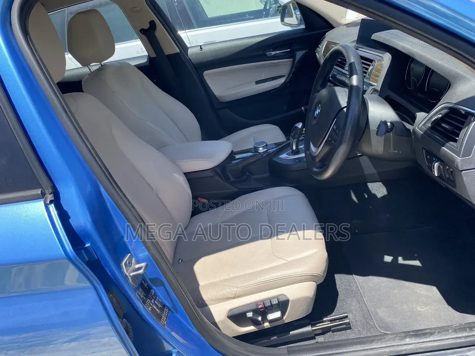 BMW 118i 2018 Teal