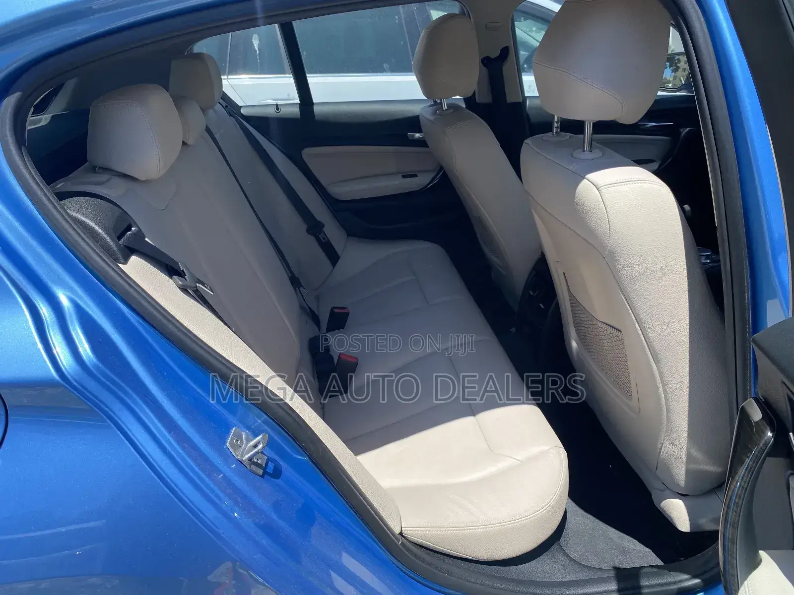 BMW 118i 2018 Teal