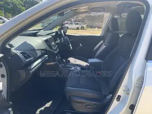 Subaru Forester 2018 White