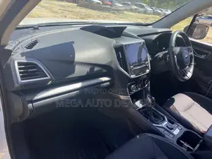 Subaru Forester 2018 White
