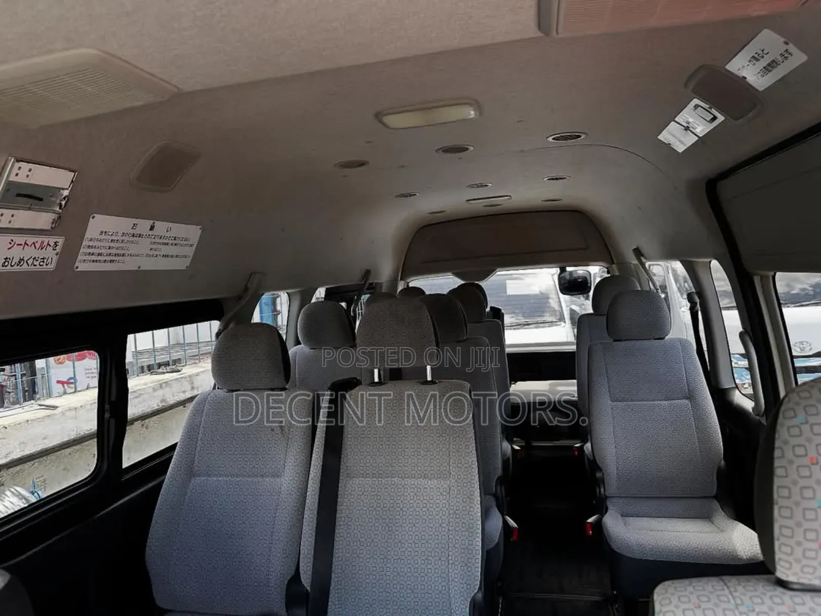 Toyota HiAce 2019 White