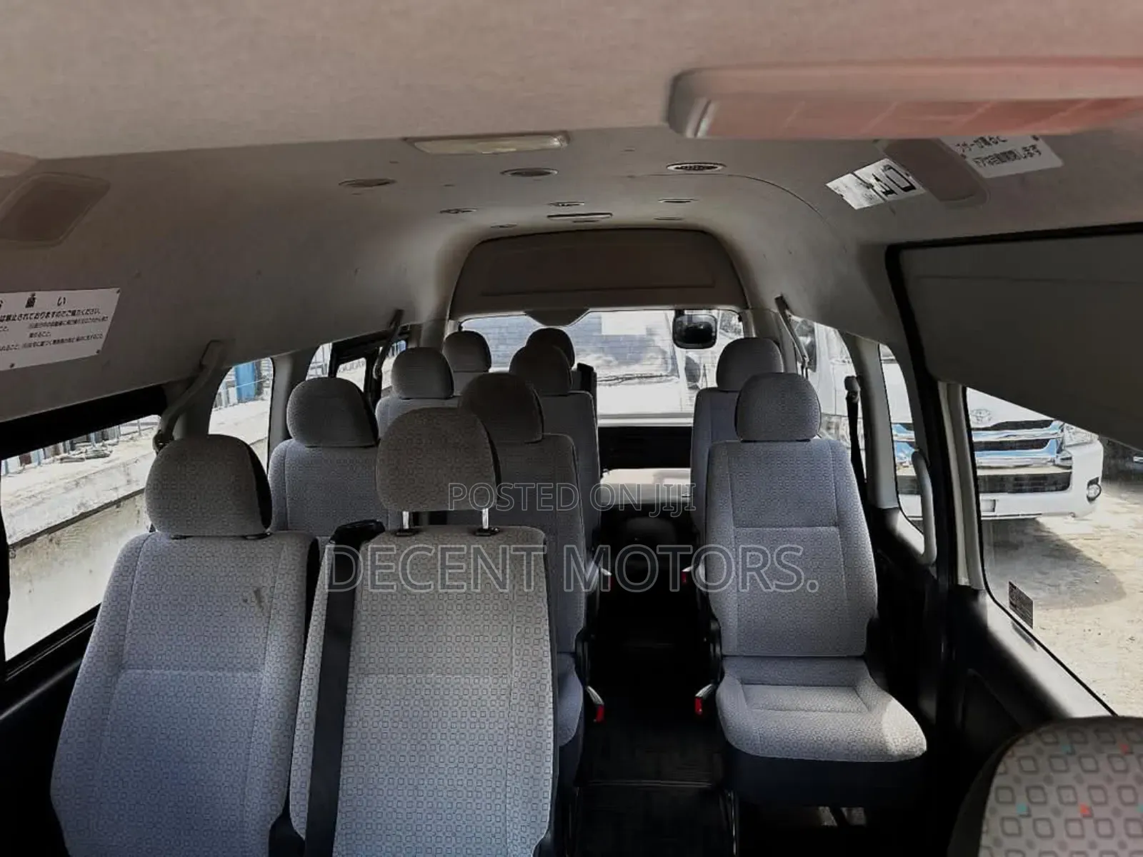 Toyota HiAce 2019 White