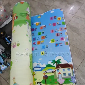 Double Sided Play/Crawling Mat Well Padded