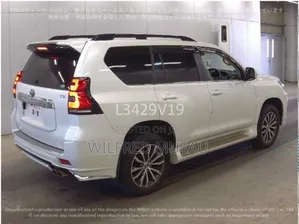 Toyota Land Cruiser Prado 2.8 2019 White