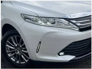 Toyota Harrier 2.0 2019 White