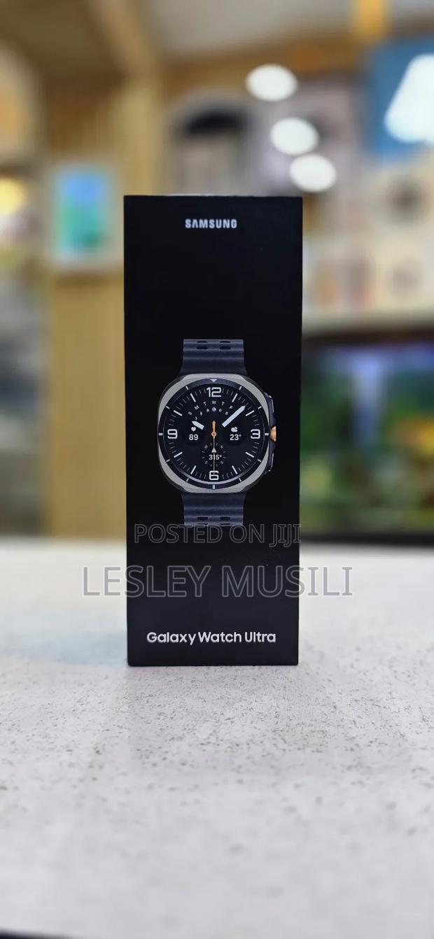 Samsung Galaxy Watch Ultra 47mm Titanium Silver