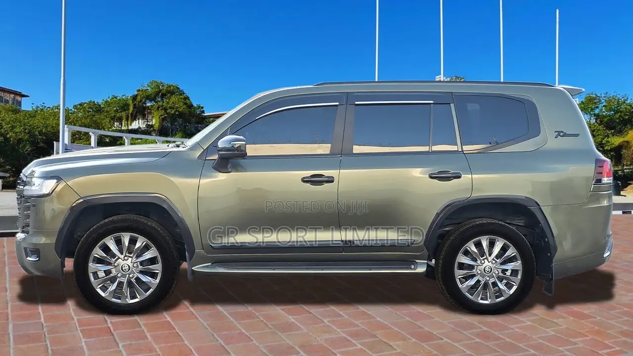 Toyota Land Cruiser 4.5 V8 VXR 2018 Green