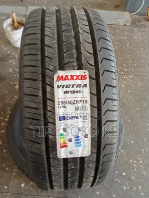 255/50r19 Maxxis Victra M36+ Runflat