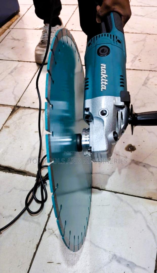 Makita Grinder With 18 Inch Stone Cutting Disk Combo - main view
