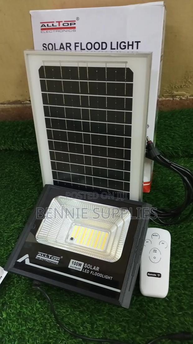 100watts Solar High Quantities and Powerful Flood Light