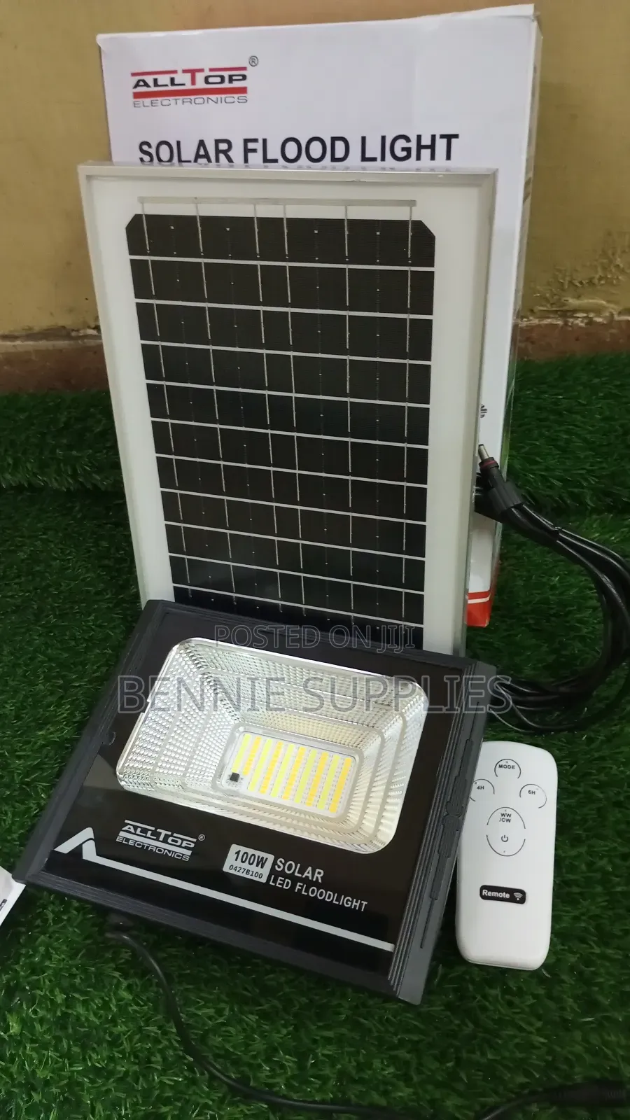 100watts Solar High Quantities and Powerful Flood Light