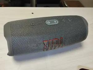 JBL Charge 5