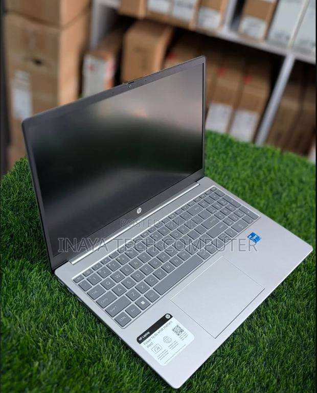 New Laptop HP 15 8GB Intel Core I5 SSD 512GB - thumbnail 3
