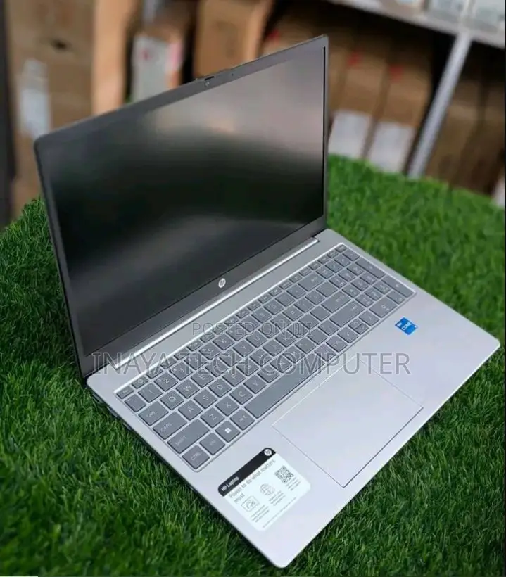 New Laptop HP 15 16GB Intel Core I7 SSD 1T