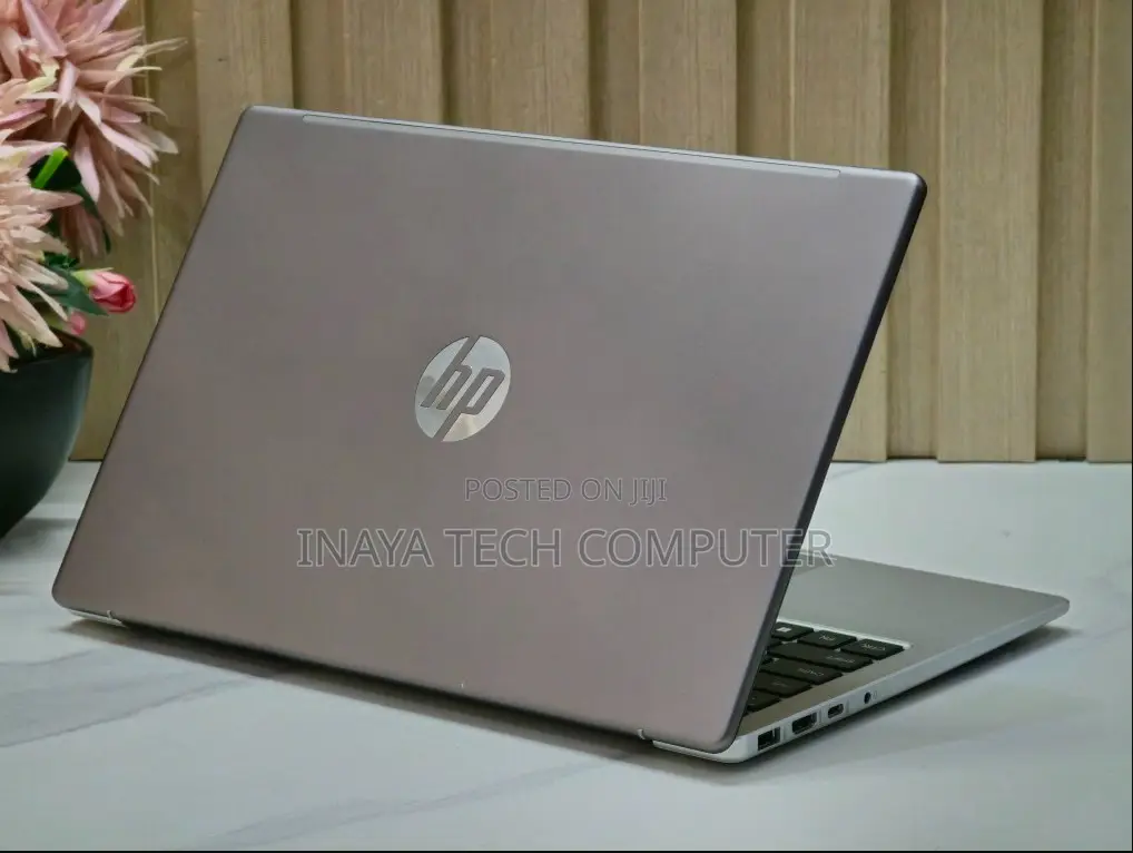 New Laptop HP 240 G9 8GB Intel Core I7 SSD 512GB