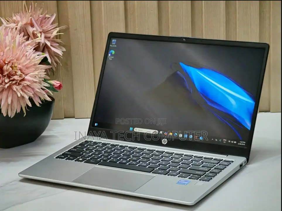 New Laptop HP 240 G9 8GB Intel Core I7 SSD 512GB