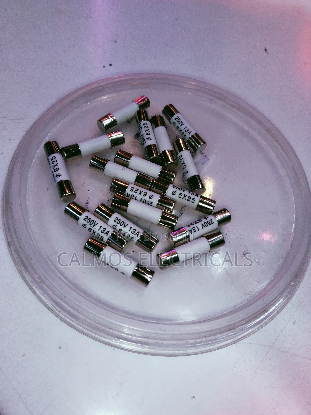 13a Fuses 250v