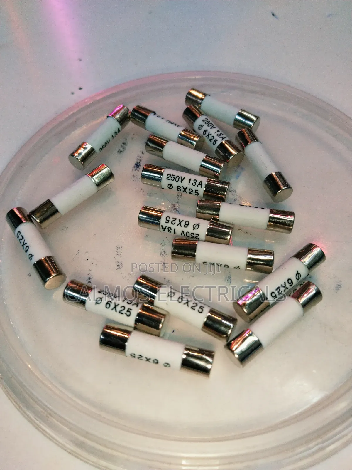 13a Fuses 250v