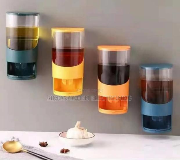 Wall Mounted Seasoning Pot
